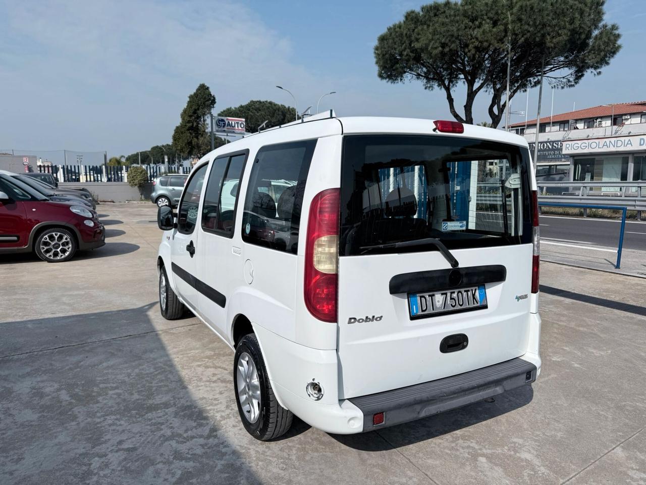 Fiat Doblo Doblò 1.6 16V Natural Power Active