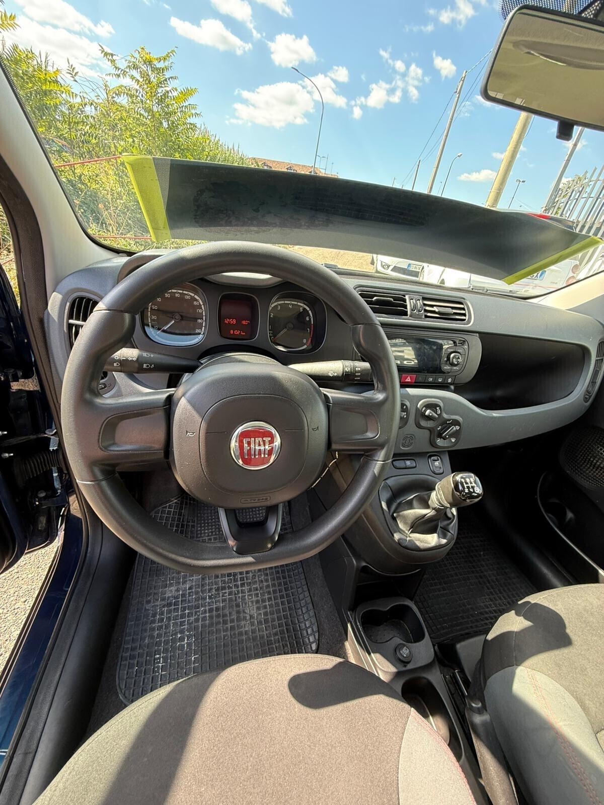 Fiat Panda 1.2 Connected by Wind