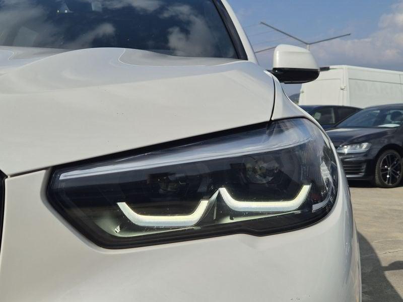 BMW X5 xdrive40d mhev 48V Msport auto