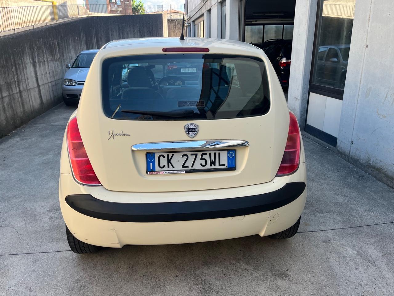 Lancia Y 1.2i cat LS