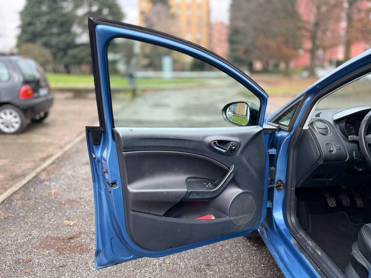 Seat Ibiza 5 Porte Ibiza 1.2 Hi-Tech 70cv