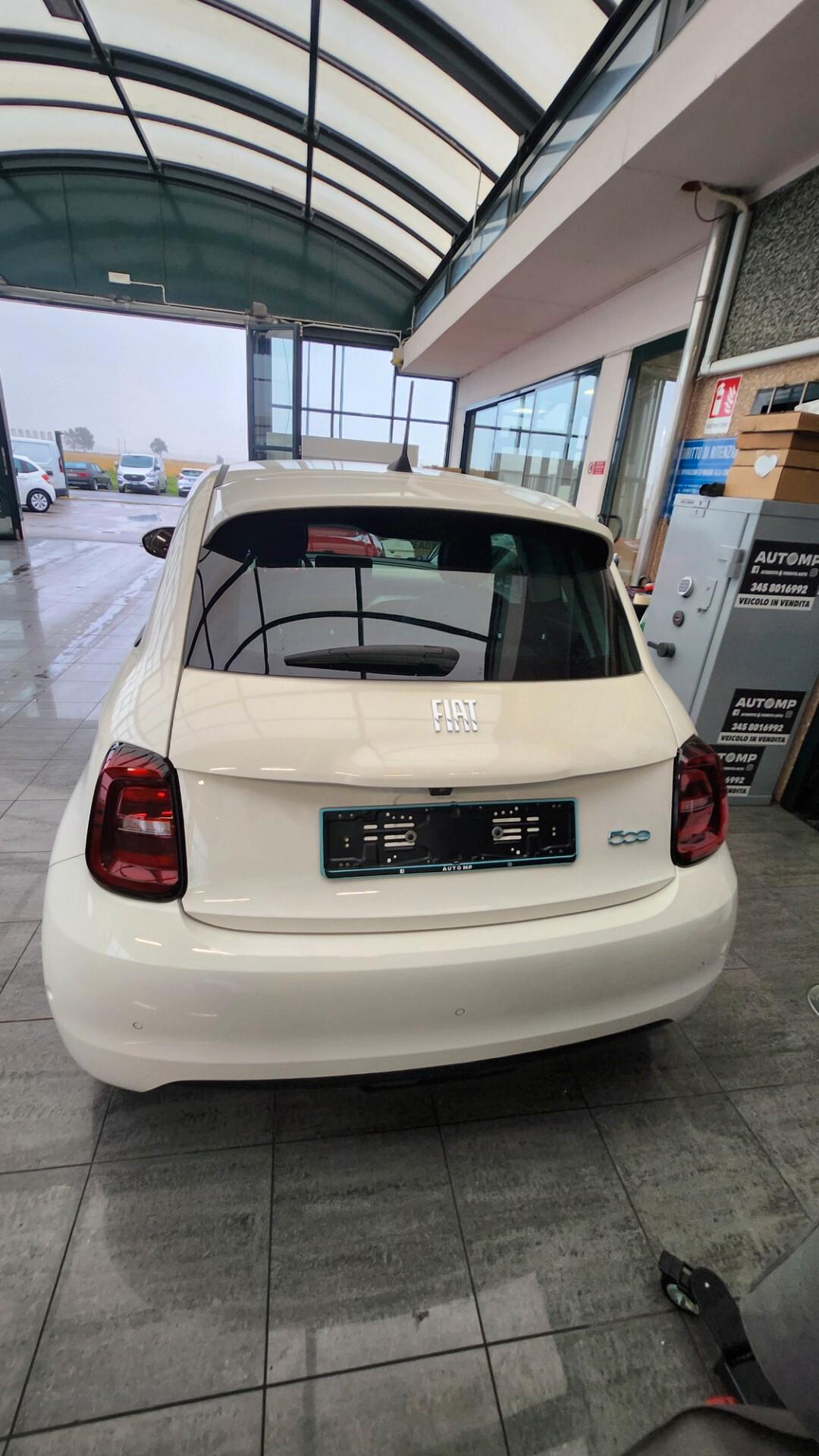 Fiat 500 Icon Berlina 42 kWh