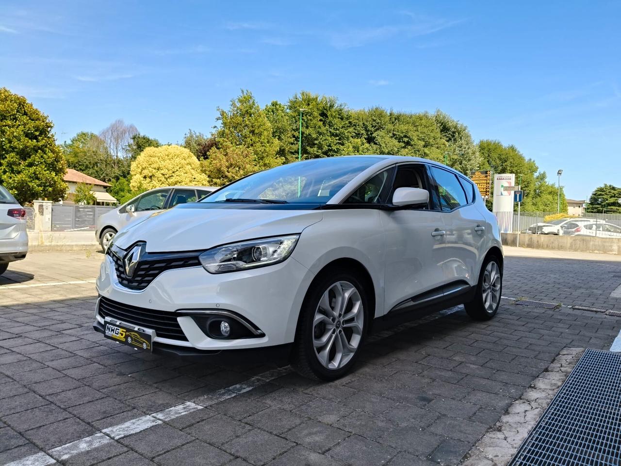 Renault Scenic Blue dCi 120 CV EDC Sport Edition2