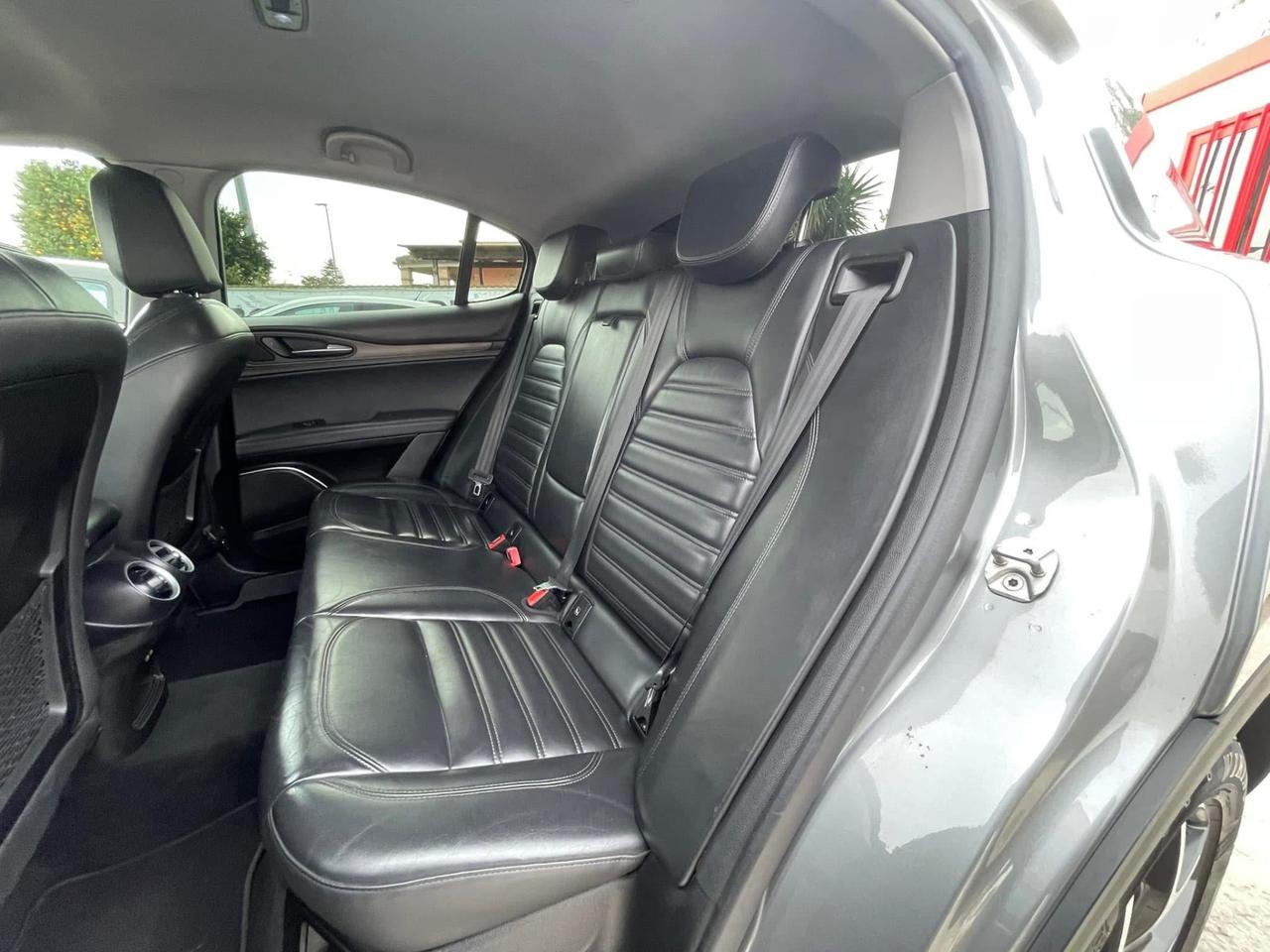 Alfa Romeo Stelvio Executive AT8 Q4 2.2 TurboDiesel 210cv