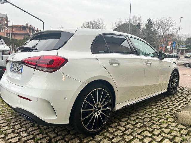 MERCEDES-BENZ A 180 d Automatic 4p. Premium EDITION