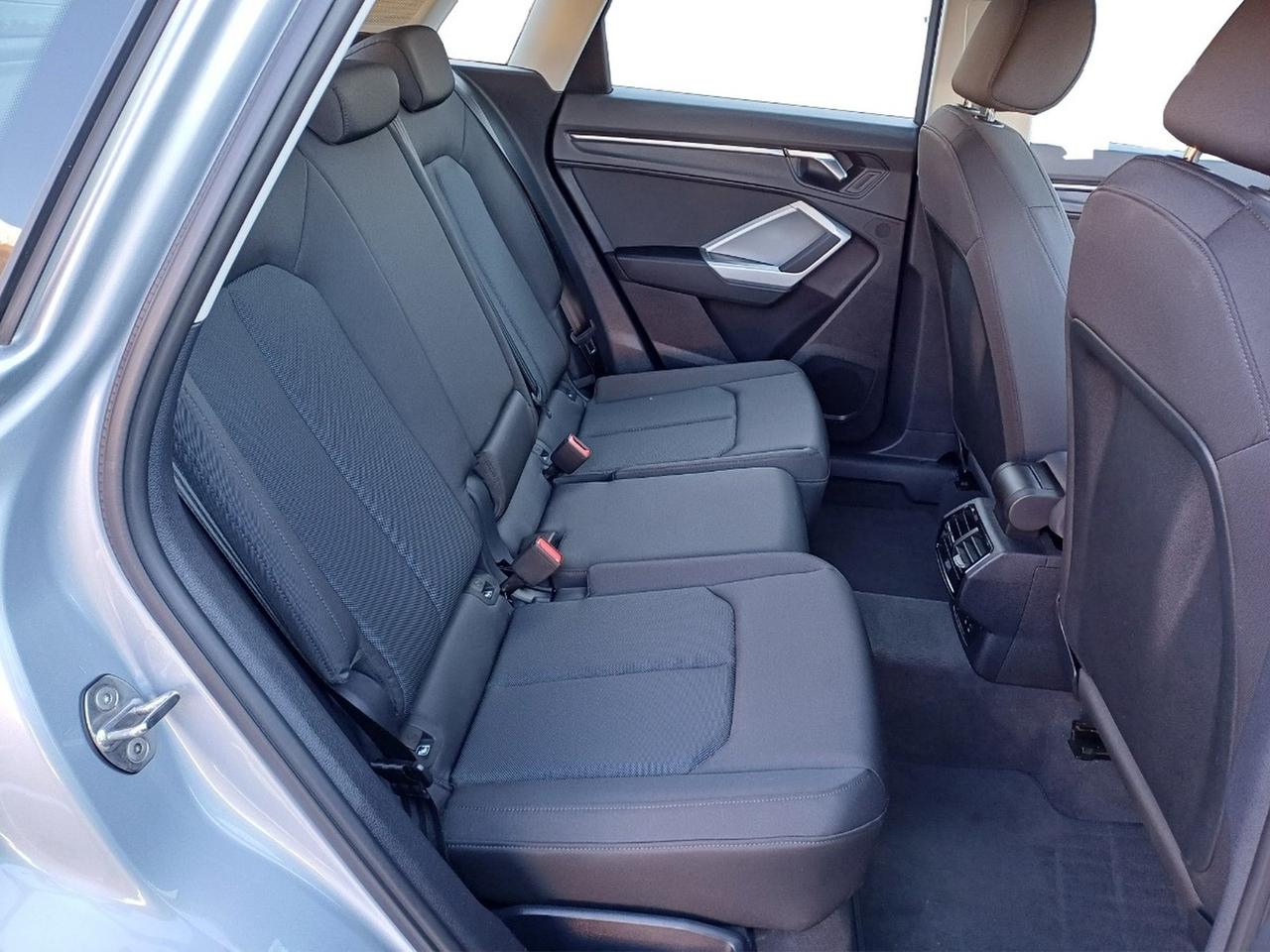 Audi Q3 35 2.0 tdi business advanced quattro s-tronic