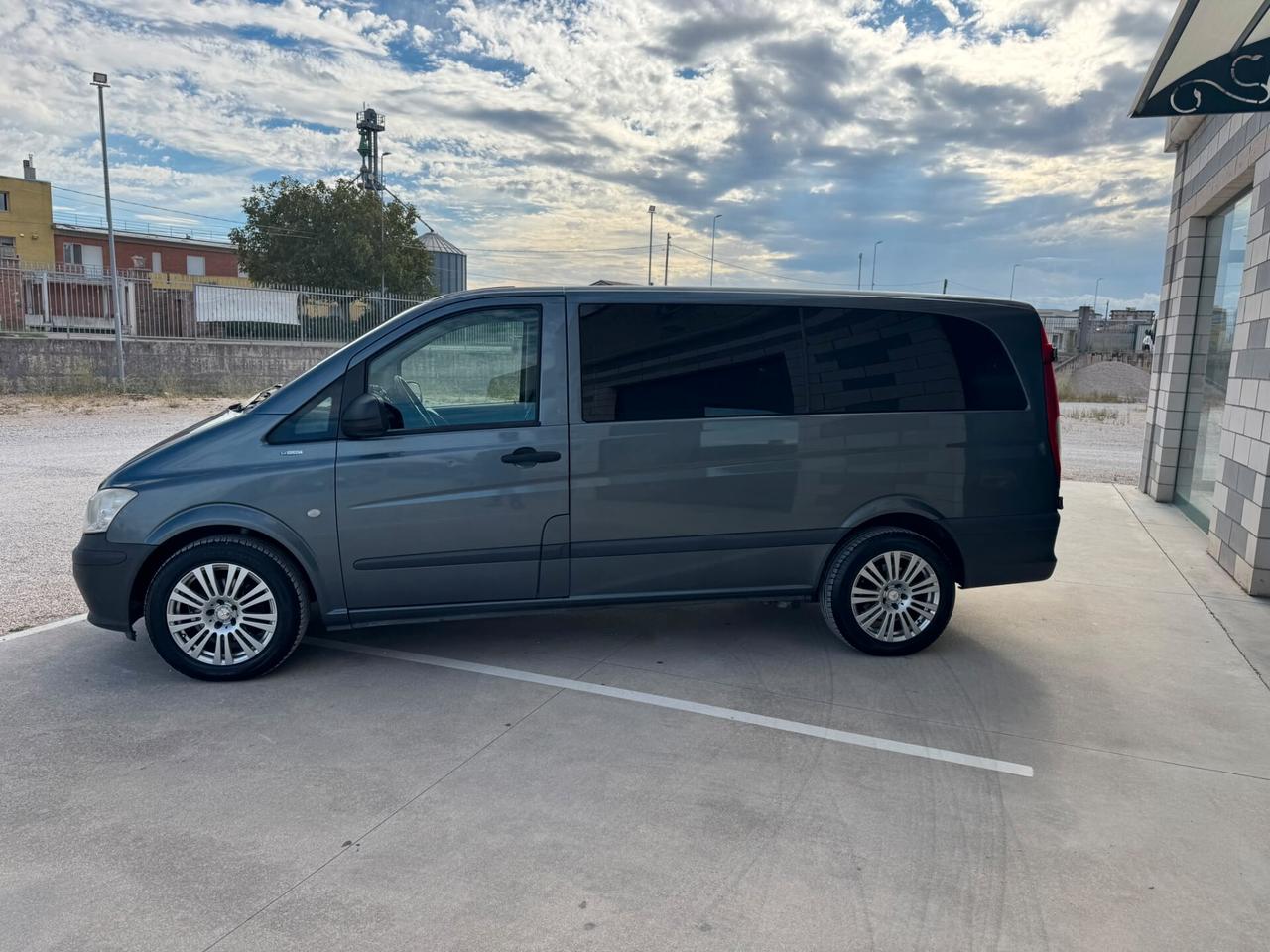 Mercedes-benz Vito 2.2 113 CDI Kombi Shuttle Long