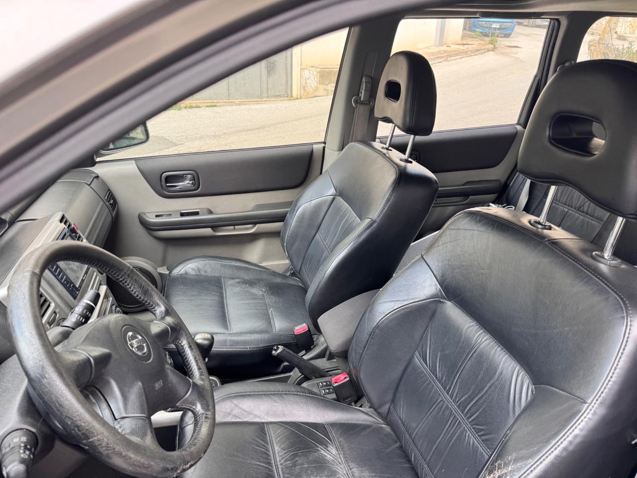 Nissan X-Trail 2.2 dCi Sport