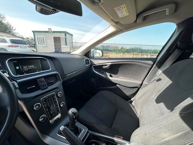 Volvo V40 D2 1.6 Momentum OK NEOPATENTATI