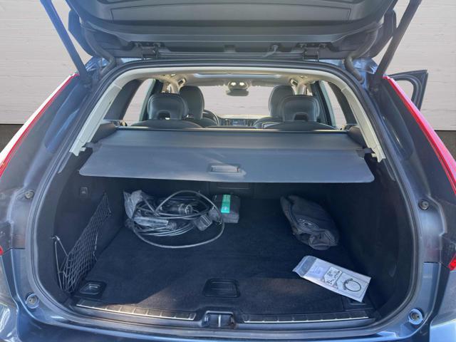 VOLVO XC60 T6 Recharge Plug-in Hybrid AWD Inscription Express
