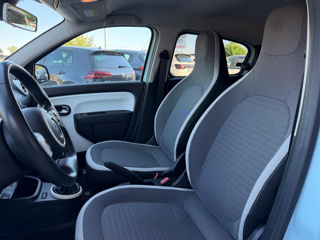 Renault Twingo 1.0 benzina Neopatentati