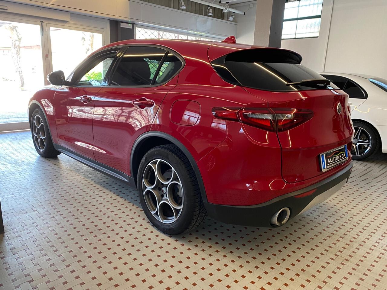 Alfa Romeo Stelvio 2.2 Versione "Rosso Edizione" Aziendale