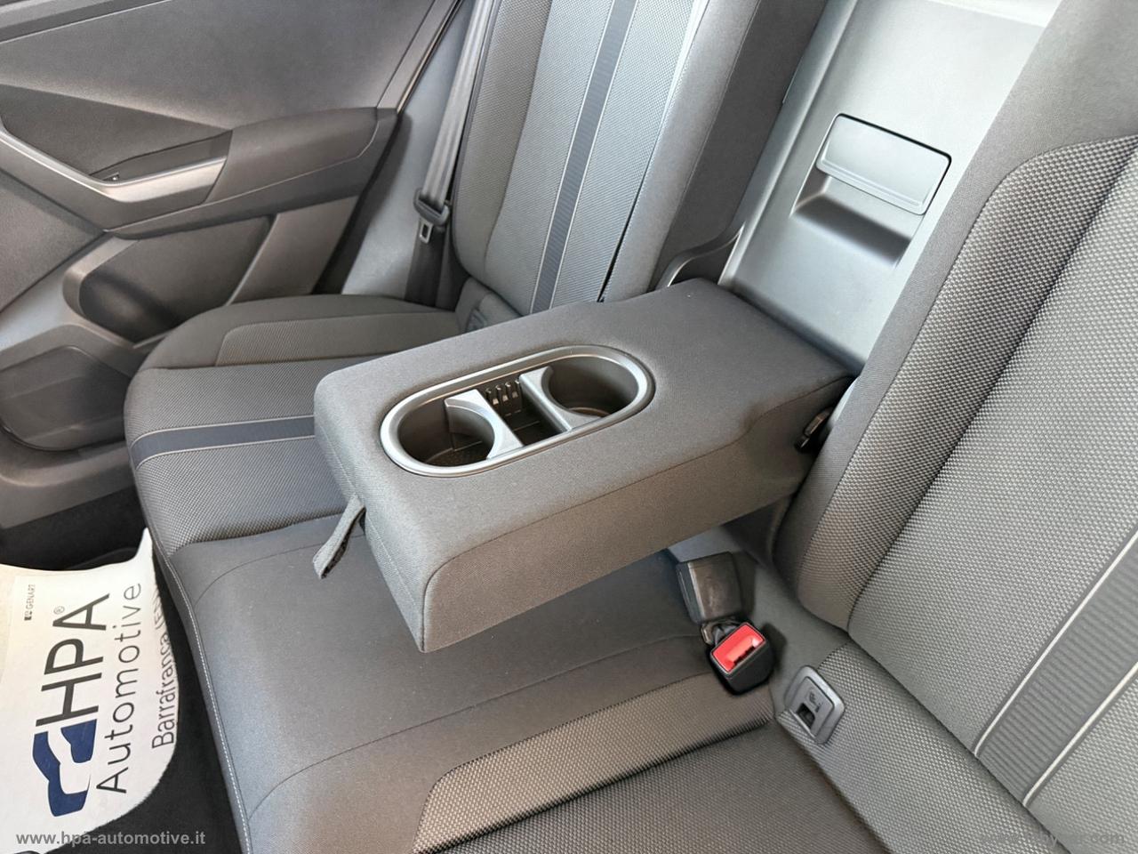 VOLKSWAGEN T-Roc 2.0TDI LED CARPLAY PARK ASSIST ACC