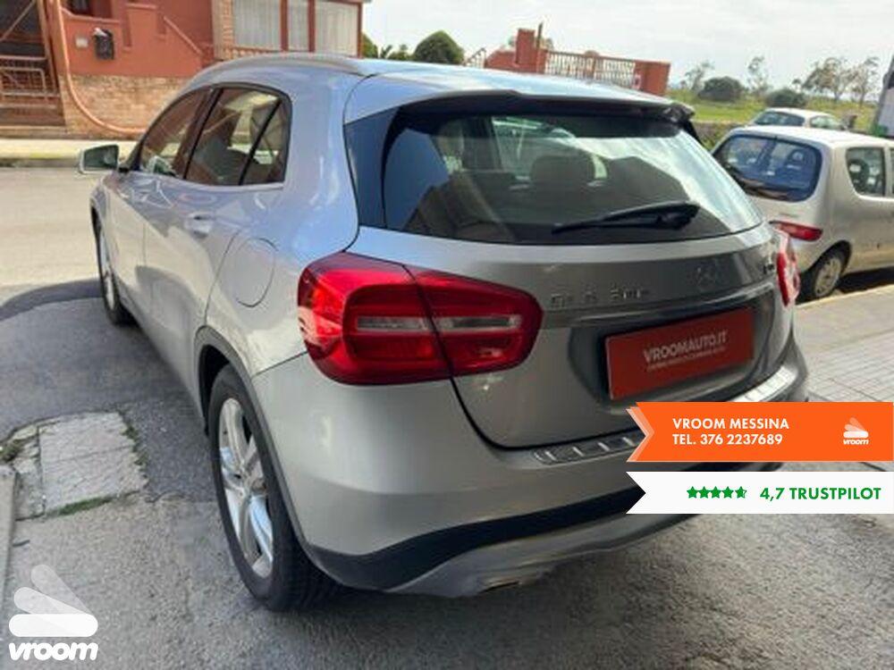 MERCEDES GLA (X156) GLA 200 CDI Automatic Sport