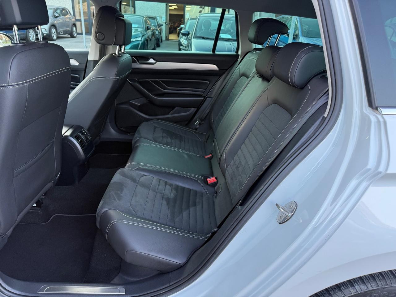 Volkswagen Passat Variant 2.0 150 CV TDI SCR EVO Executive