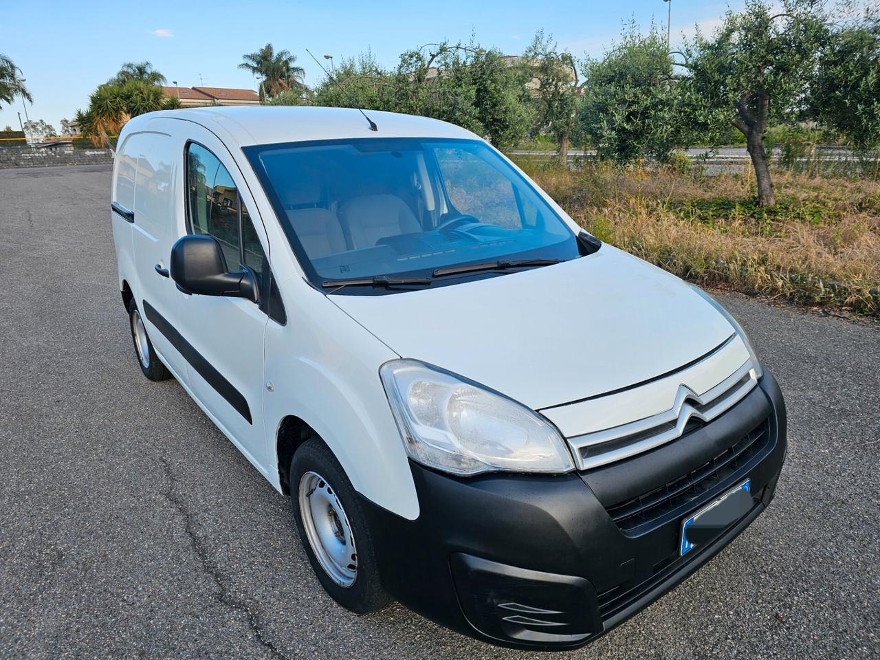 Berlingo 3 posti ,full