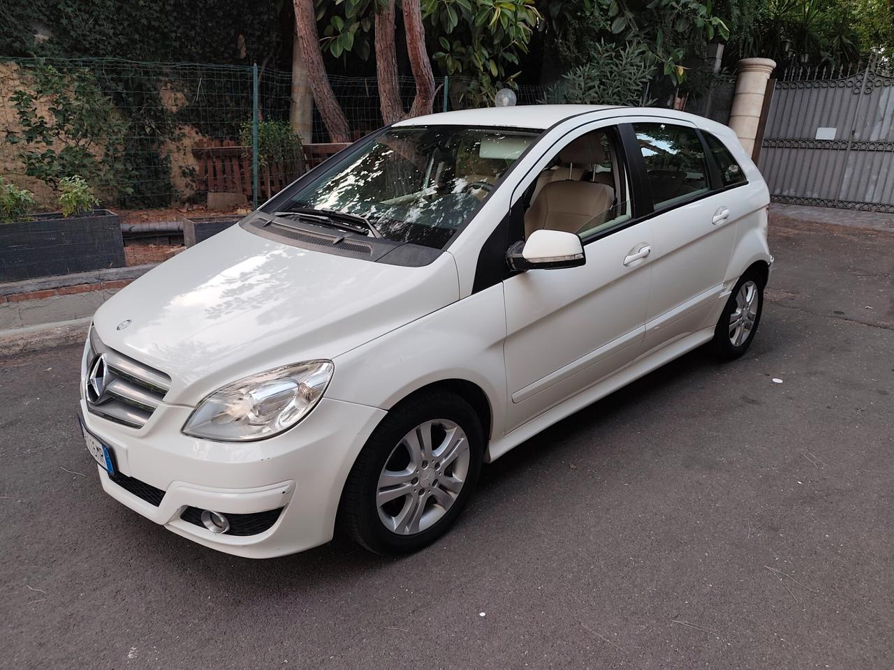 Mercedes-benz B 180 CDI 2011