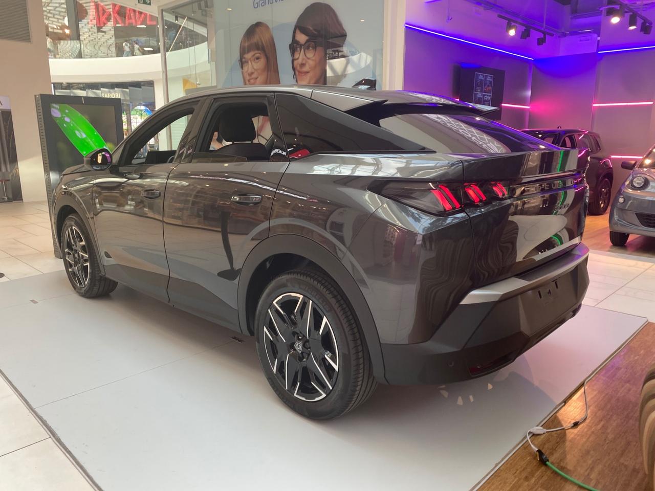 Peugeot 3008 Hybrid 136 e-DCS6 Allure