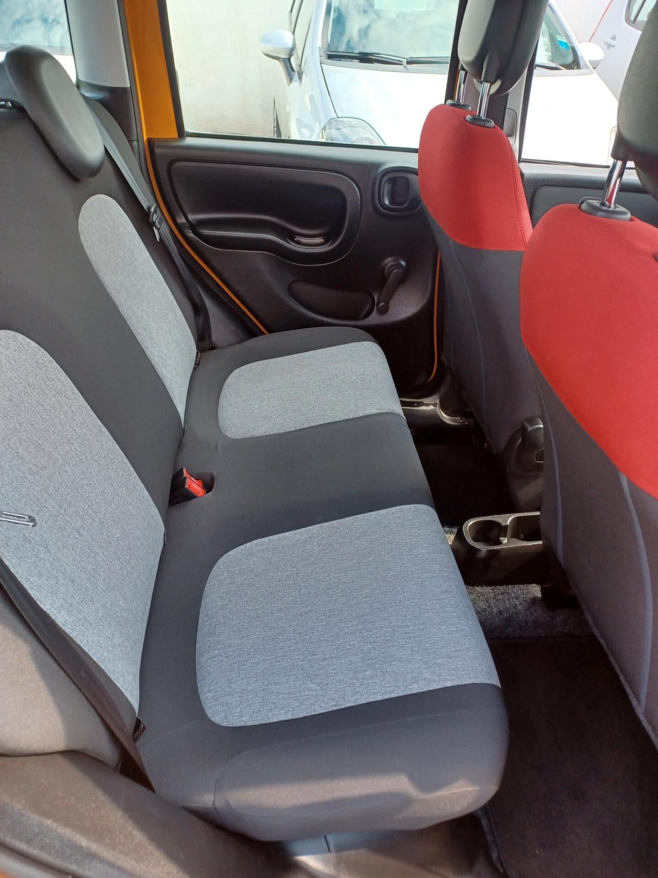 Fiat Panda 1.2 Lounge ANNO 2019 SOLO 60000 KM