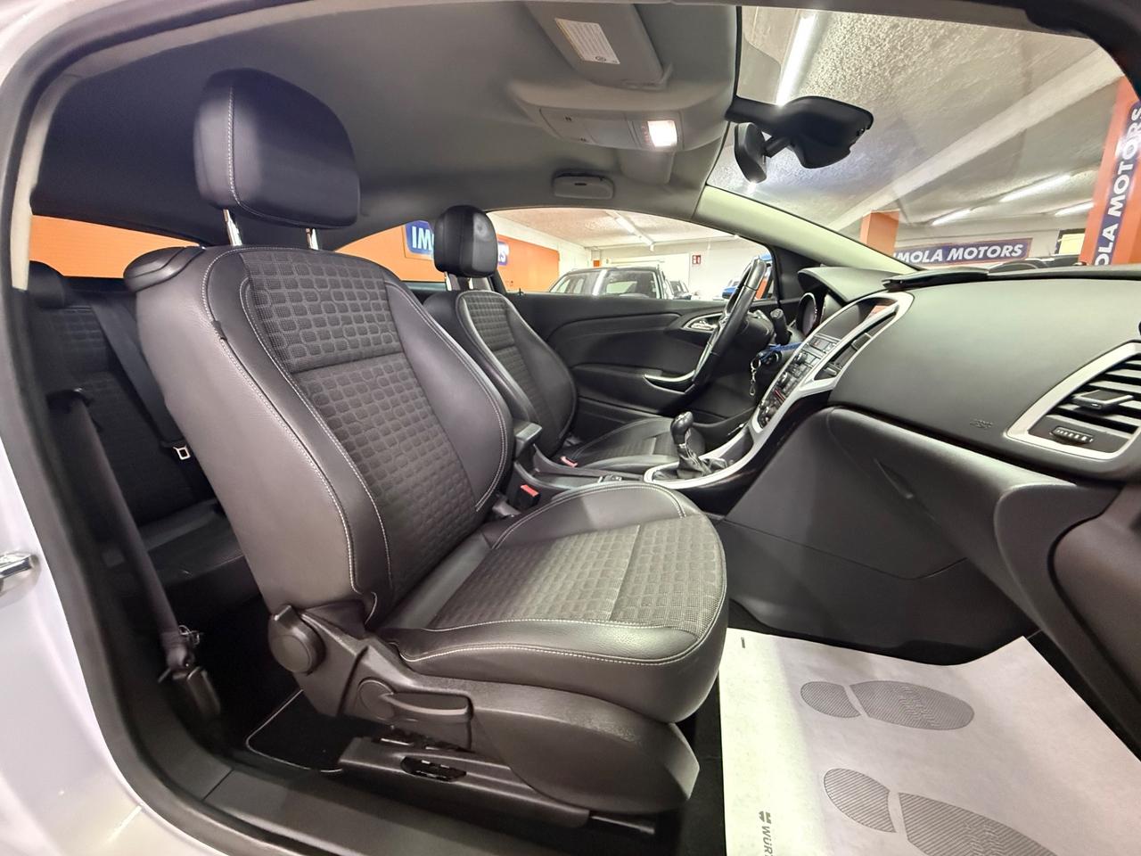 Opel Astra GTC 2.0 CDTI 165CV S&S 3 porte Cosmo S