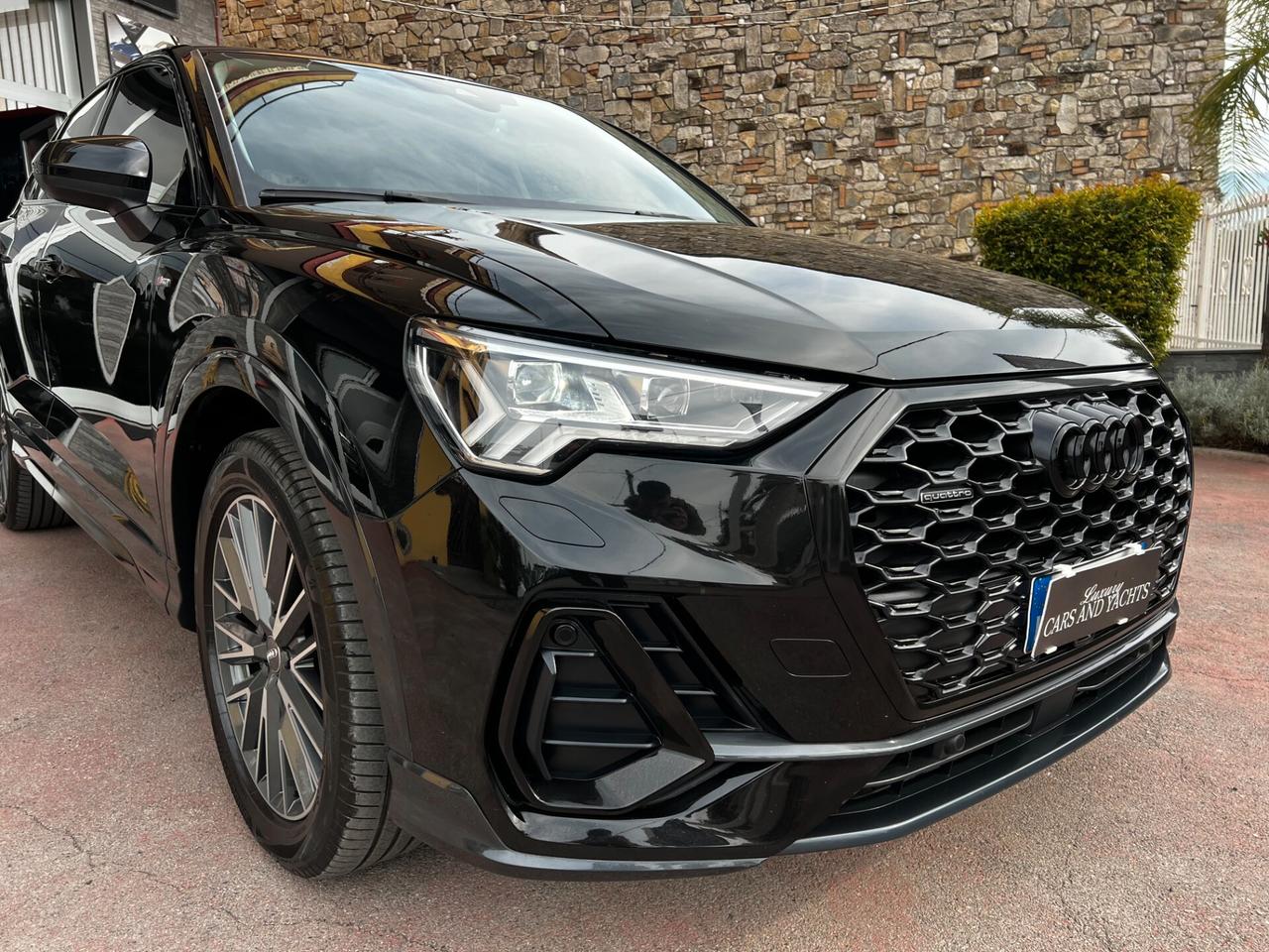 Audi Q3 SPB 40 TDI Quattro S tronic S Line-MATRIX