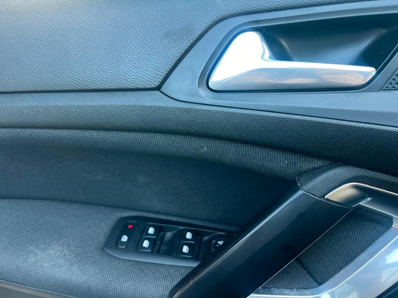 Peugeot 308 BlueHDi 120 S&S EAT6 Allure