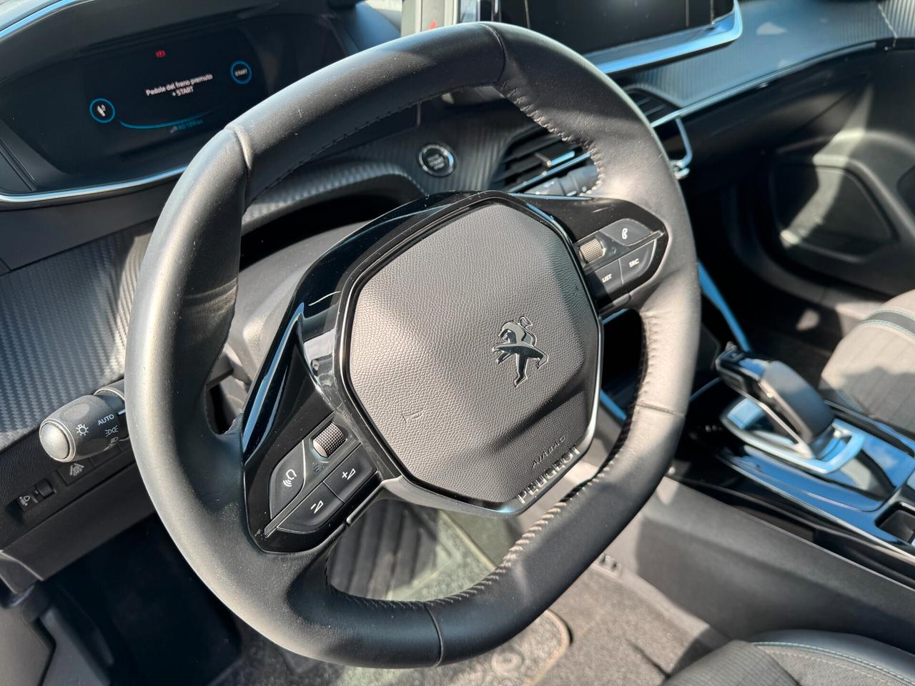 Peugeot 2008 100kw Allure