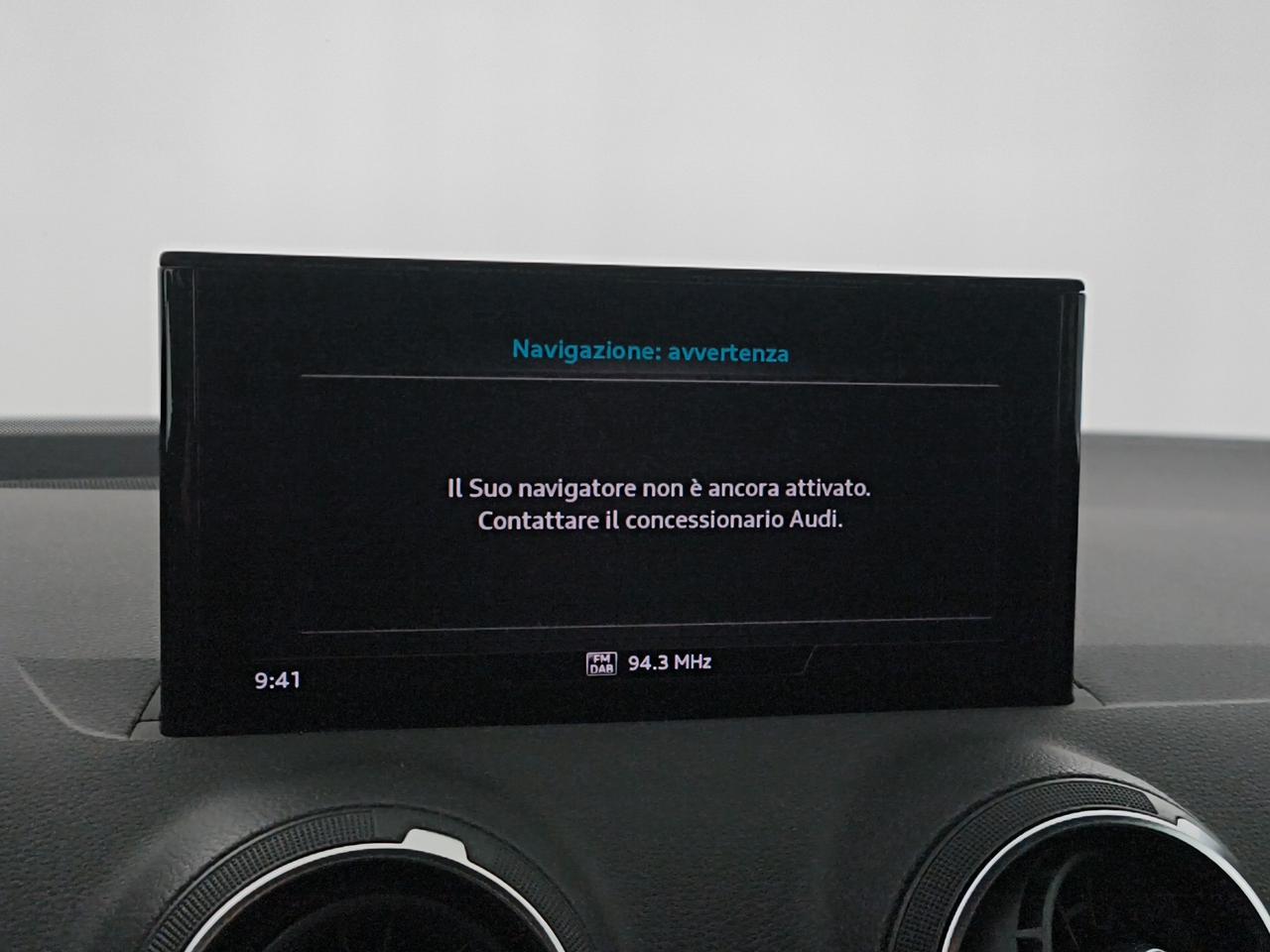 Audi Q2 35 1.5 tfsi Identity Black