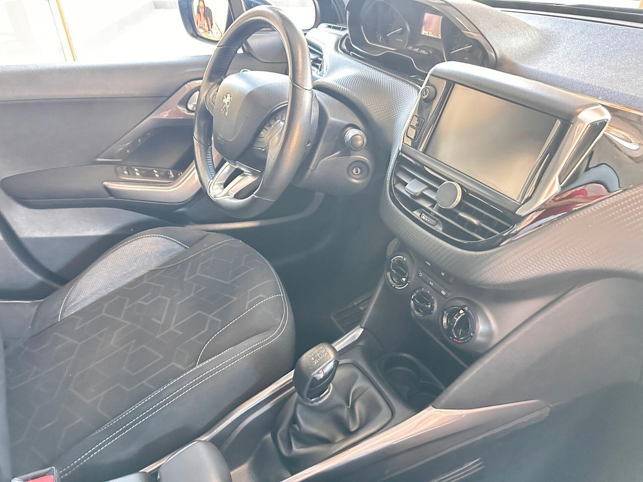 Peugeot 2008 PureTech 82 Allure