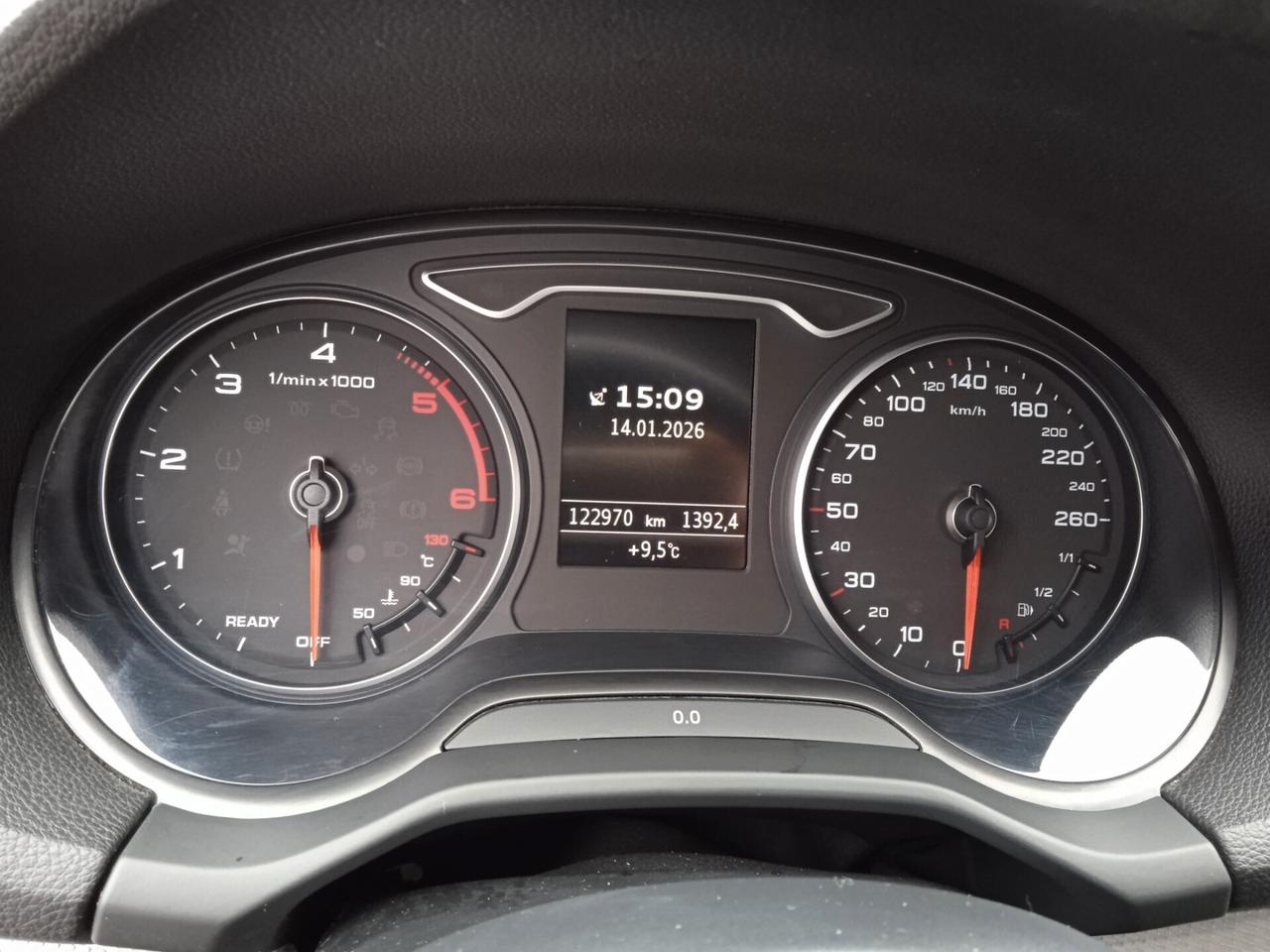 Audi Q2 / 1.6 TDI S tronic Admired