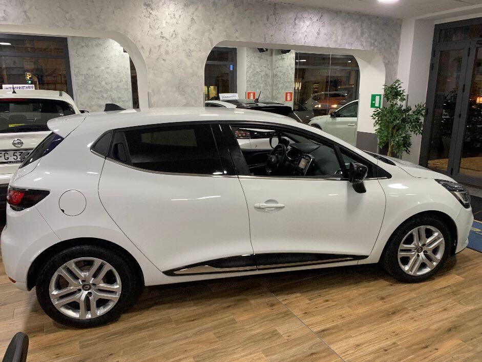 Renault Clio dCi 8V 75 CV 5 porte Duel