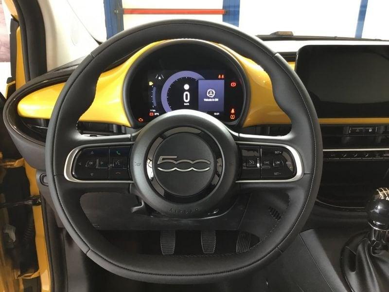 FIAT 500 Hybrid Hybrid Icon MY26 PACK STYLE