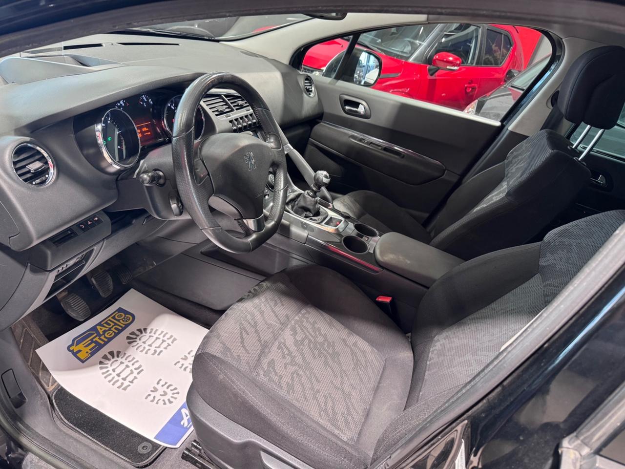 Peugeot 3008 2.0 HDi 150CV Allure gancio traino