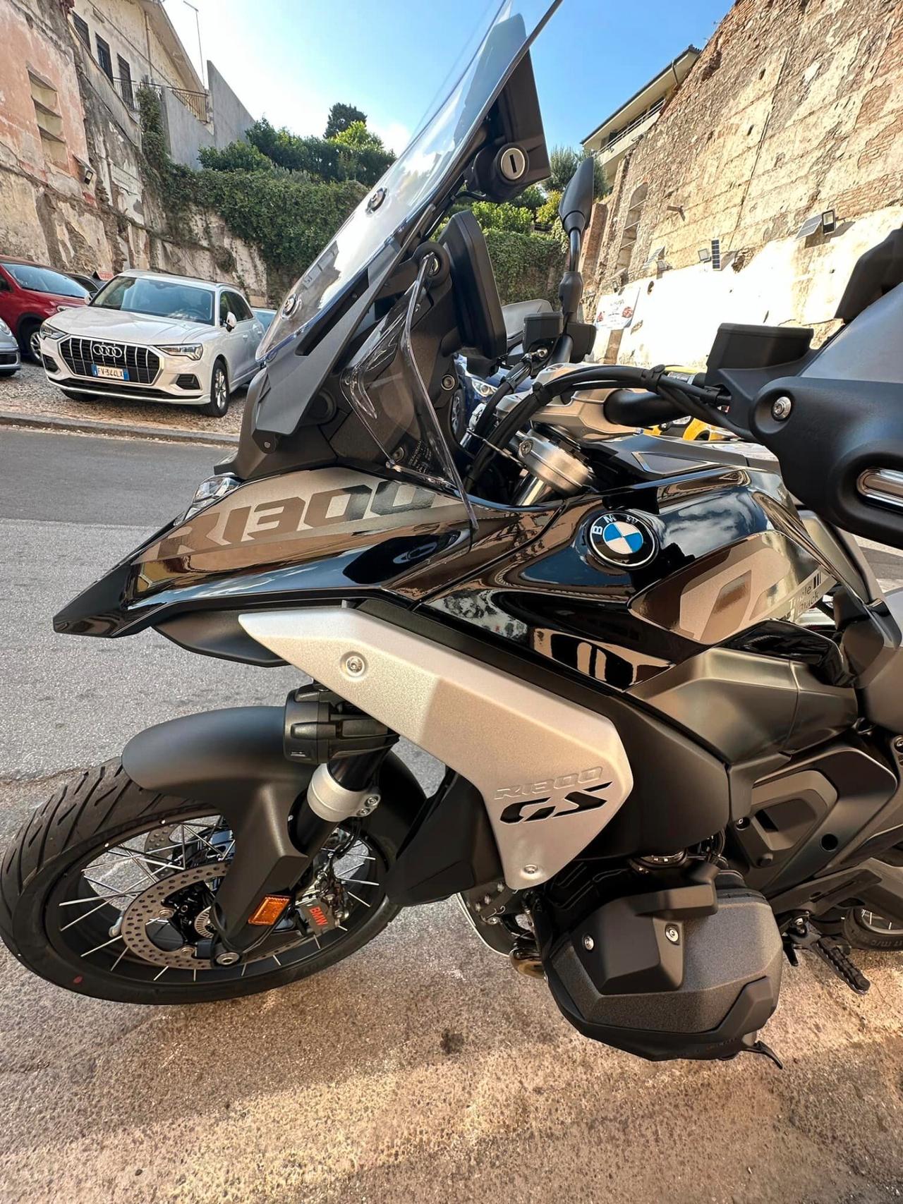 Bmw R 1300 GS (2023-2024) Triple Black 145 CV - - - - FULL ACCESSORIATA A KM 0!