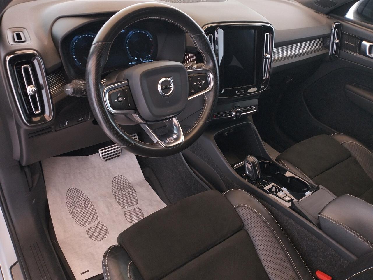 Volvo XC40 D3 R-design geartronic