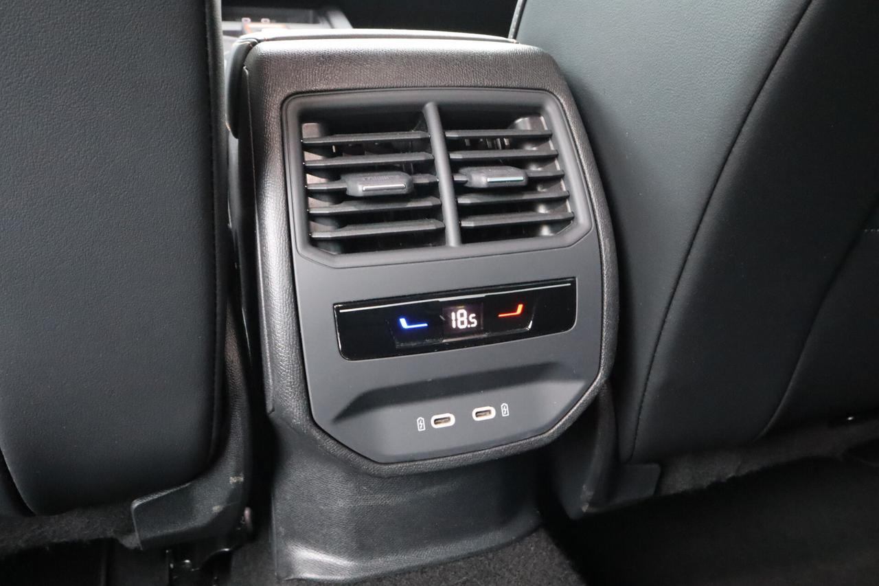 Cupra Leon Sportstourer 1.5 eTSI Hybrid 150 CV DSG