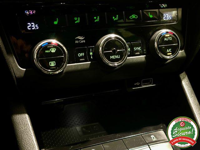 SKODA Octavia 2.0 TDI CR 180CV 4x4 DSG Wagon Scout *GANCIO*