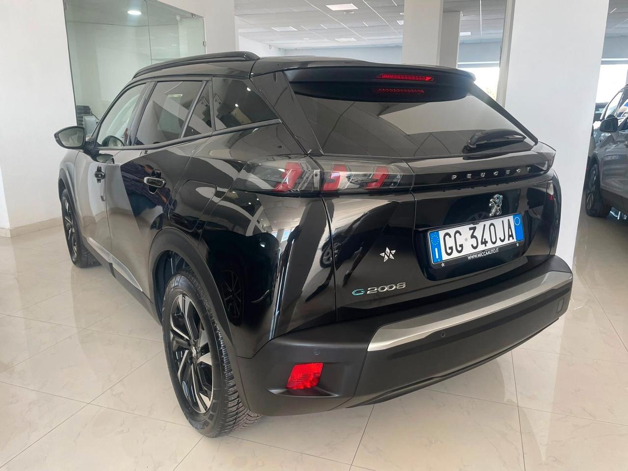 Peugeot 2008 motore elettrico 136 CV Allure