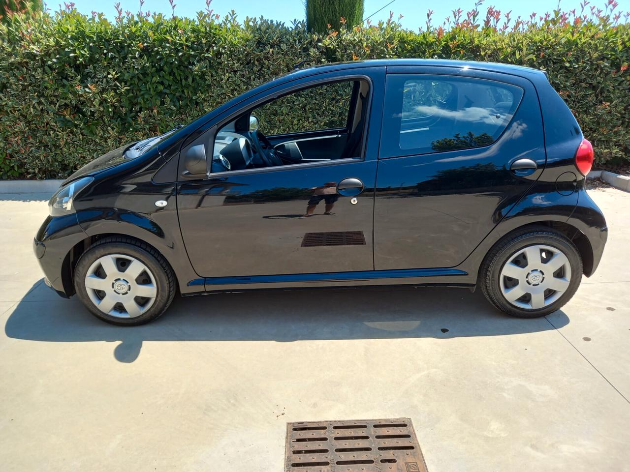 Toyota Aygo 1.0 12V UNICO P. 46000 km !!!!