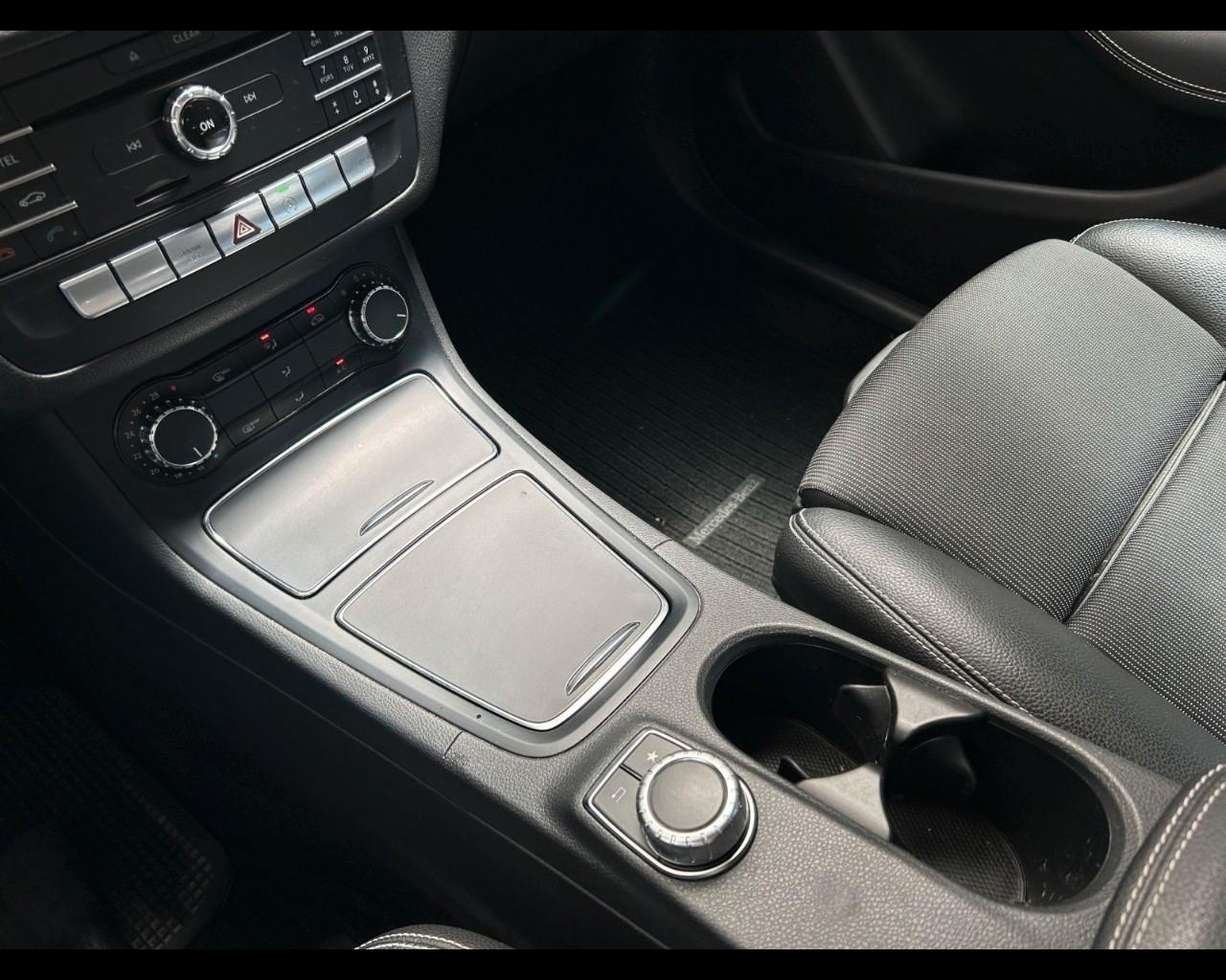 Mercedes-Benz Classe B - T246 - B 180 d Sport Next auto