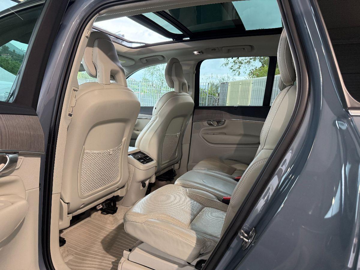 VOLVO - XC90 - B5AWD Geartronic Momentum