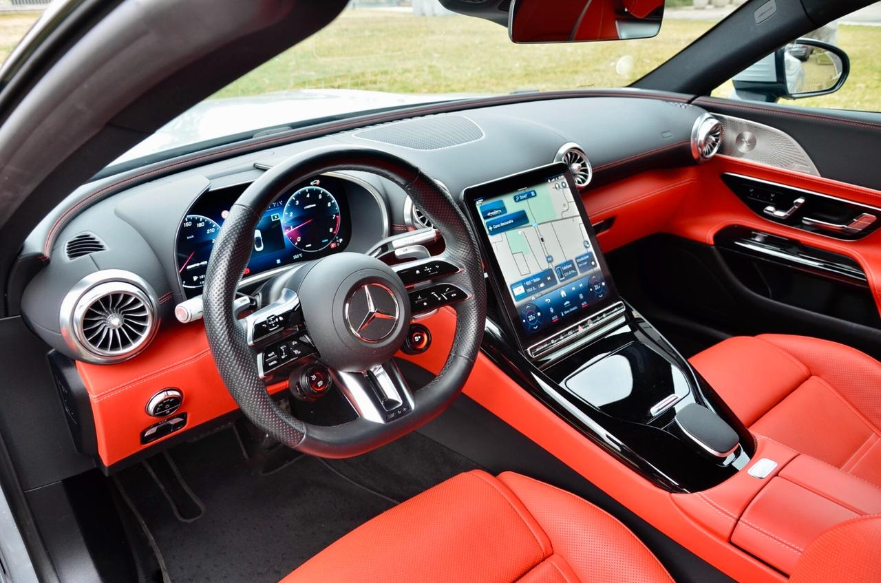 MERCEDES-BENZ SL 43 AMG PREMIUM 381cv AUT, SERVICE MERCEDES, ECCELLENTI CONDIZIONI, ASSE POST STERZANTE, DIGITAL LIGHT, BURMESTER, PERMUTE