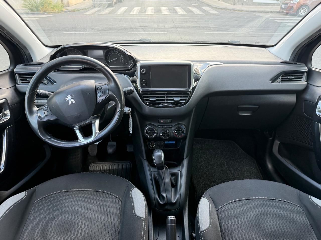 Peugeot 208 BlueHDi 75 5 porte Allure