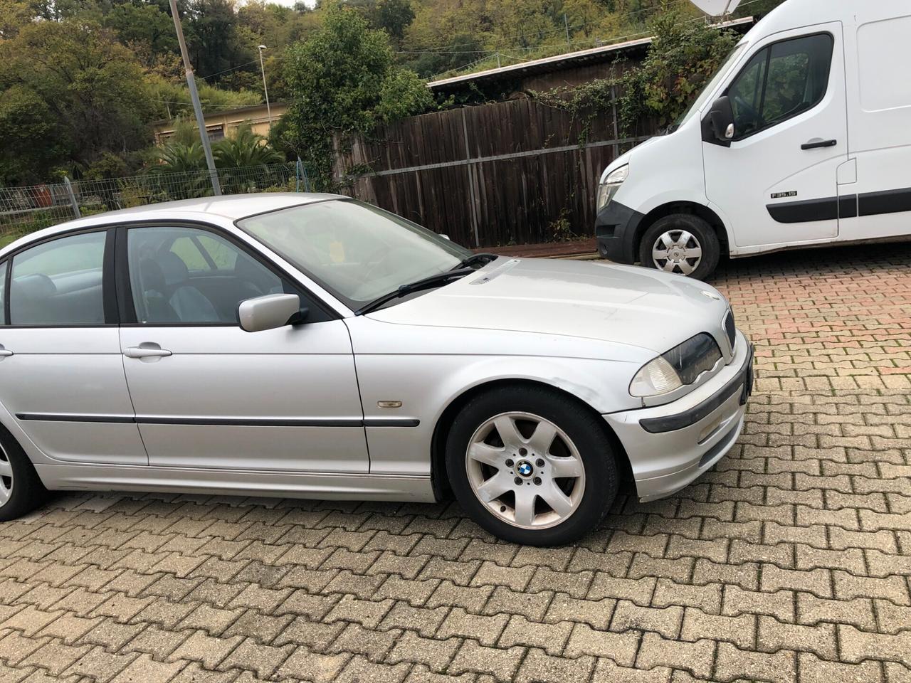 Bmw 320d turbodiesel cat 4 porte 2001 DEMOLITA PER EXPORT