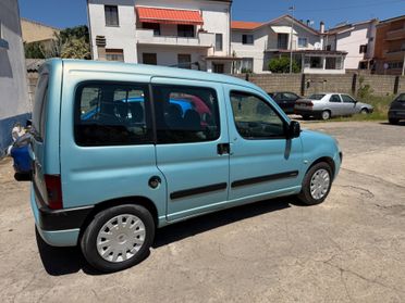 Citroen Berlingo 2.0 HDi 5p. autocarro con posti
