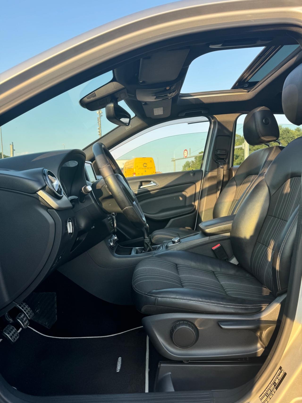 Mercedes-benz B 180 CDI BlueEFFICIENCY Premium