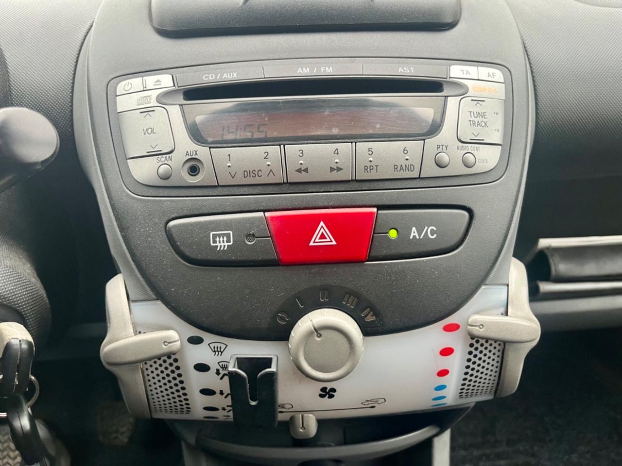 Toyota Aygo 1.0benz 2011 141.000km perfetta per neopatentati