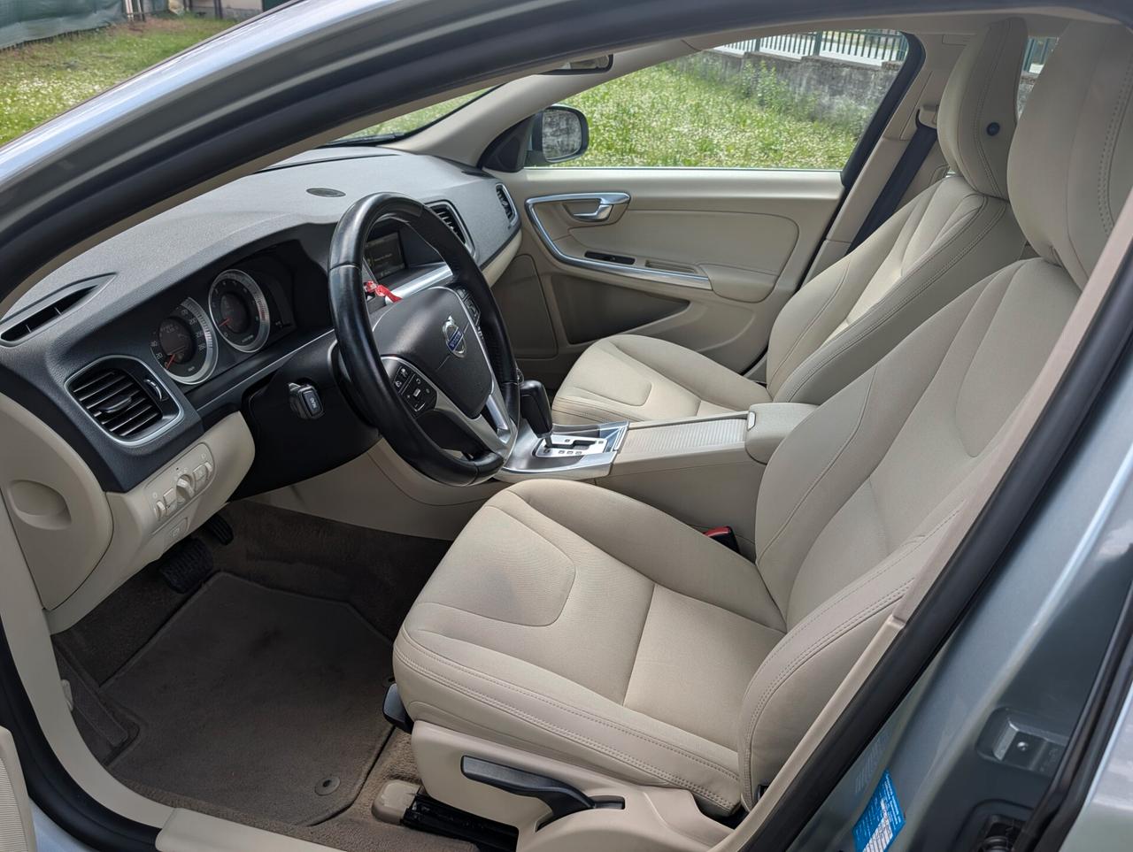 Volvo S60 T4 Powershift Momentum