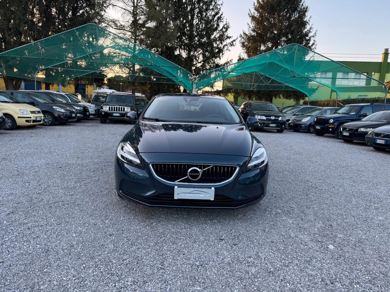 Volvo V40 T2