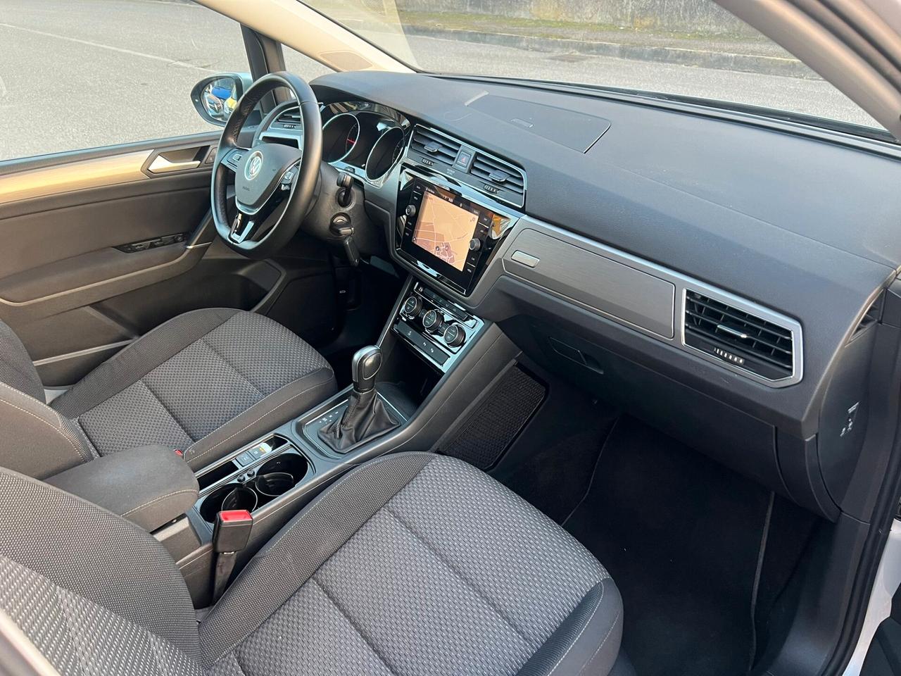 Volkswagen Touran 2.0 TDI 150 CV DSG BlueMotion Technology restyling